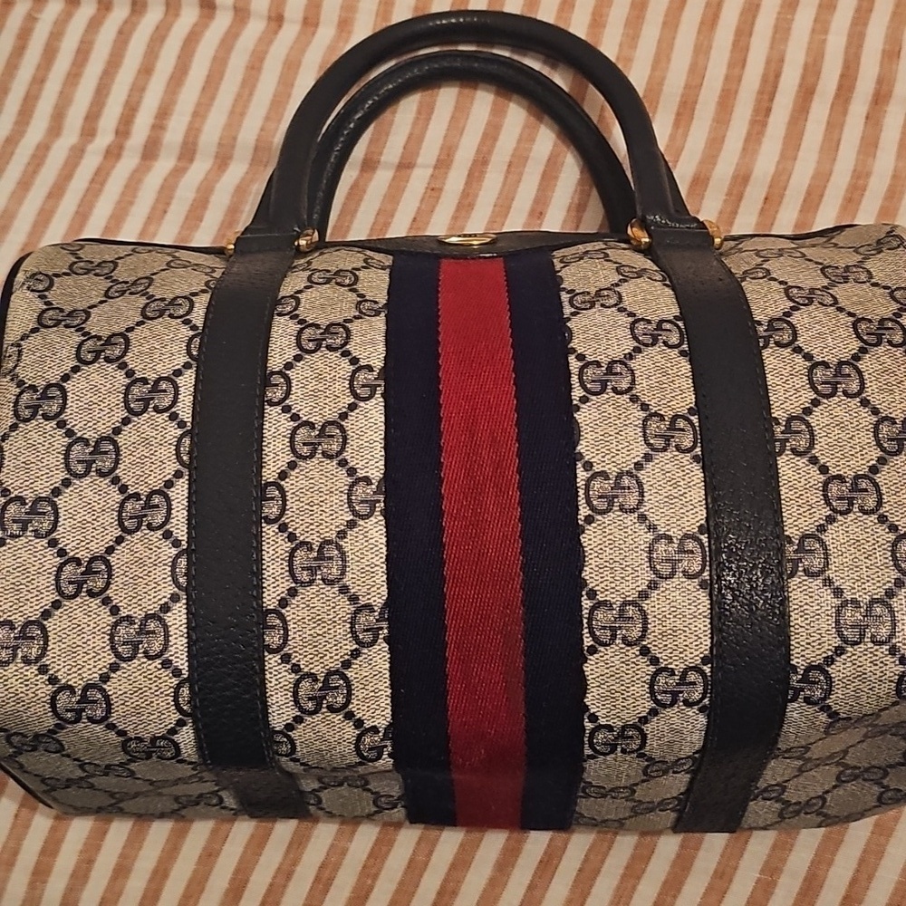 Gucci Vintage Mini Monogram Sherry Duffle - Picture 10 of 14